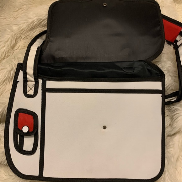 2-D “JUMP FROM PAPER’-ESQUE MESSENGER BAG! - Picture 5 of 7